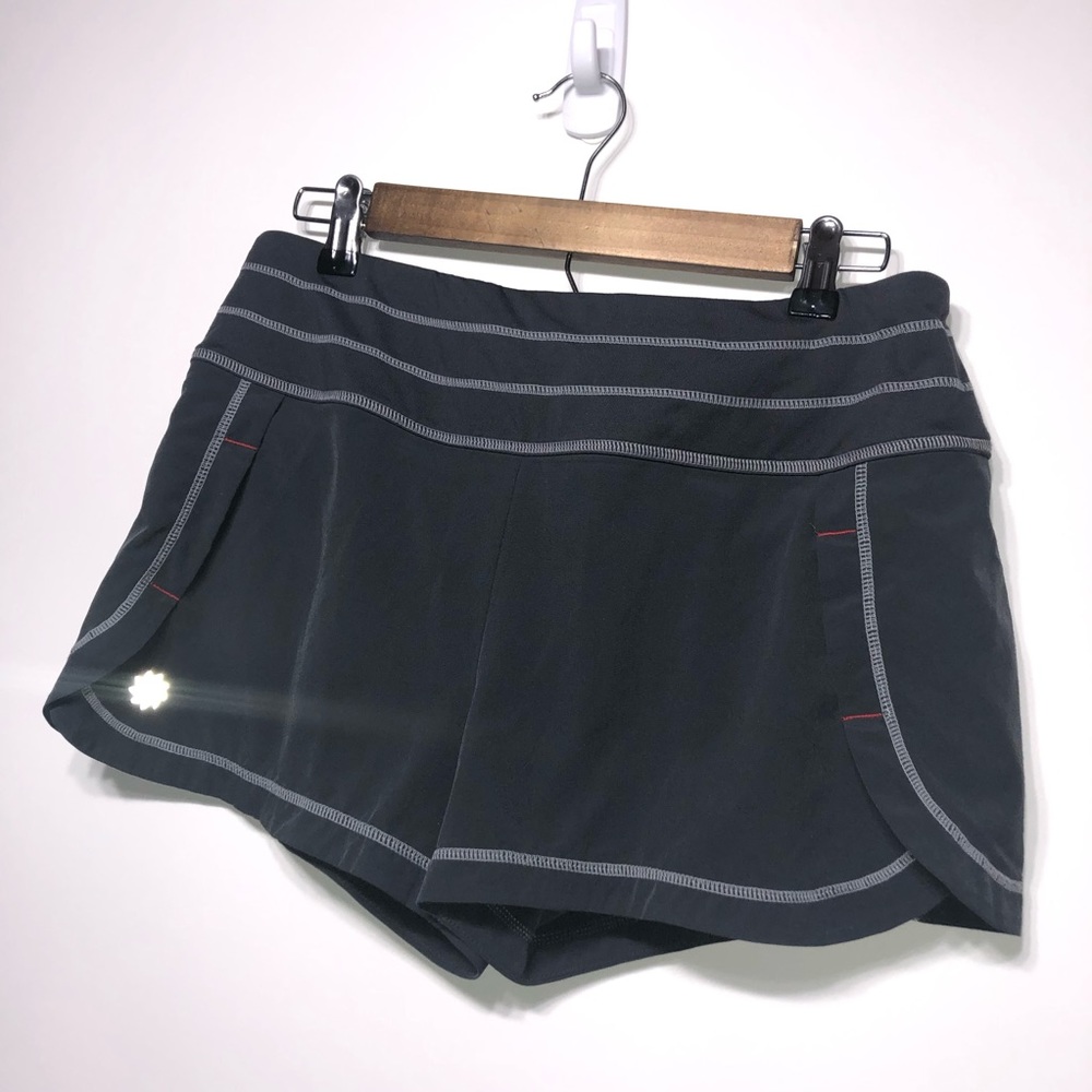 Athleta Shorts Size Small